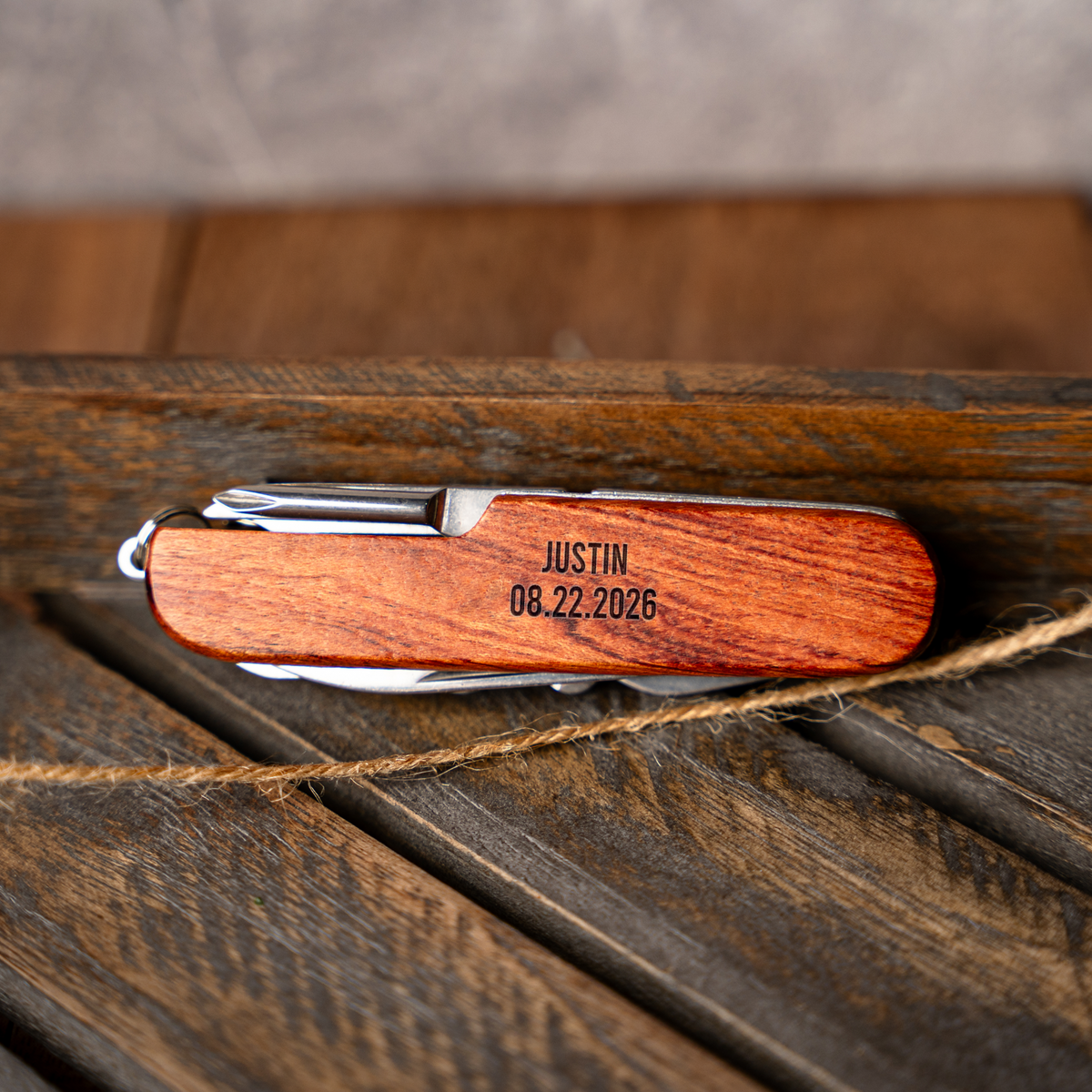 Personalized Groomsmen Knife — Engraved Wood Handle